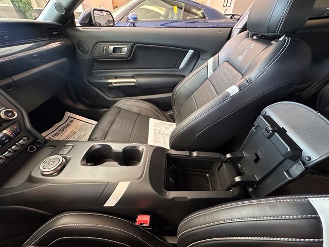 Used 2020 Ford Mustang Shelby GT500 w/ Technology Package RWD image 28