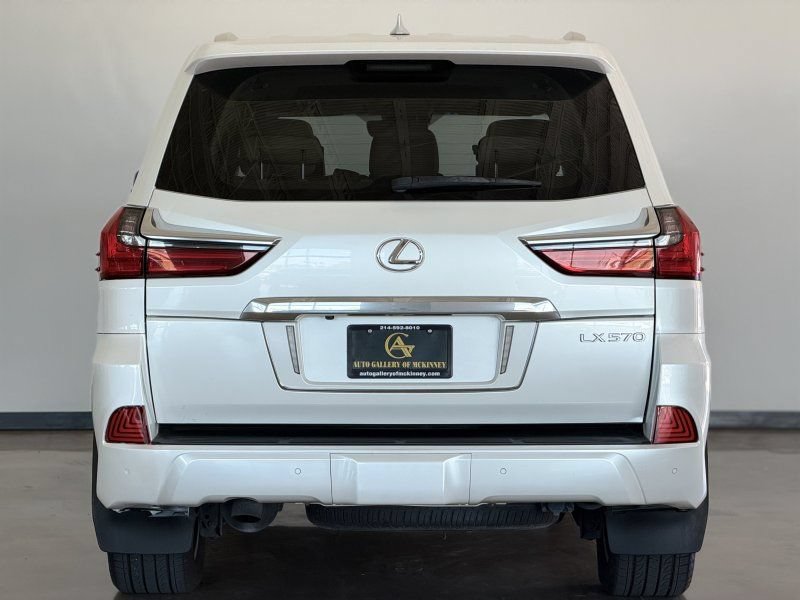 Used 2019 Lexus LX 570 4WD w/ Luxury Package image 6