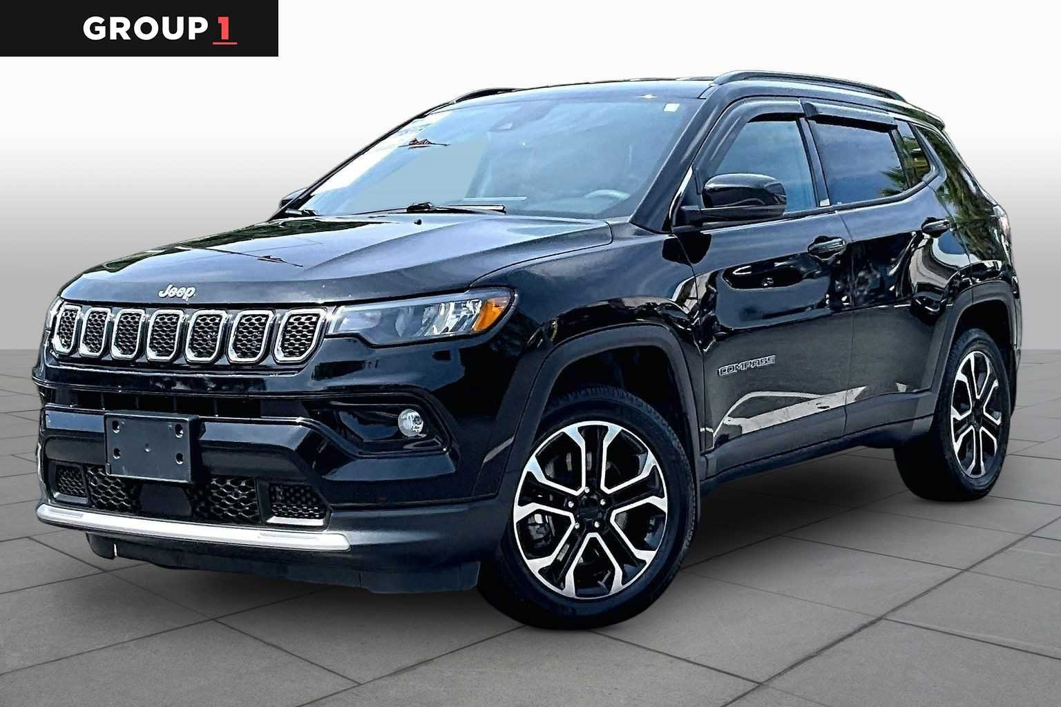 Used 2023 Jeep Compass Limited AWD/4WD image 1