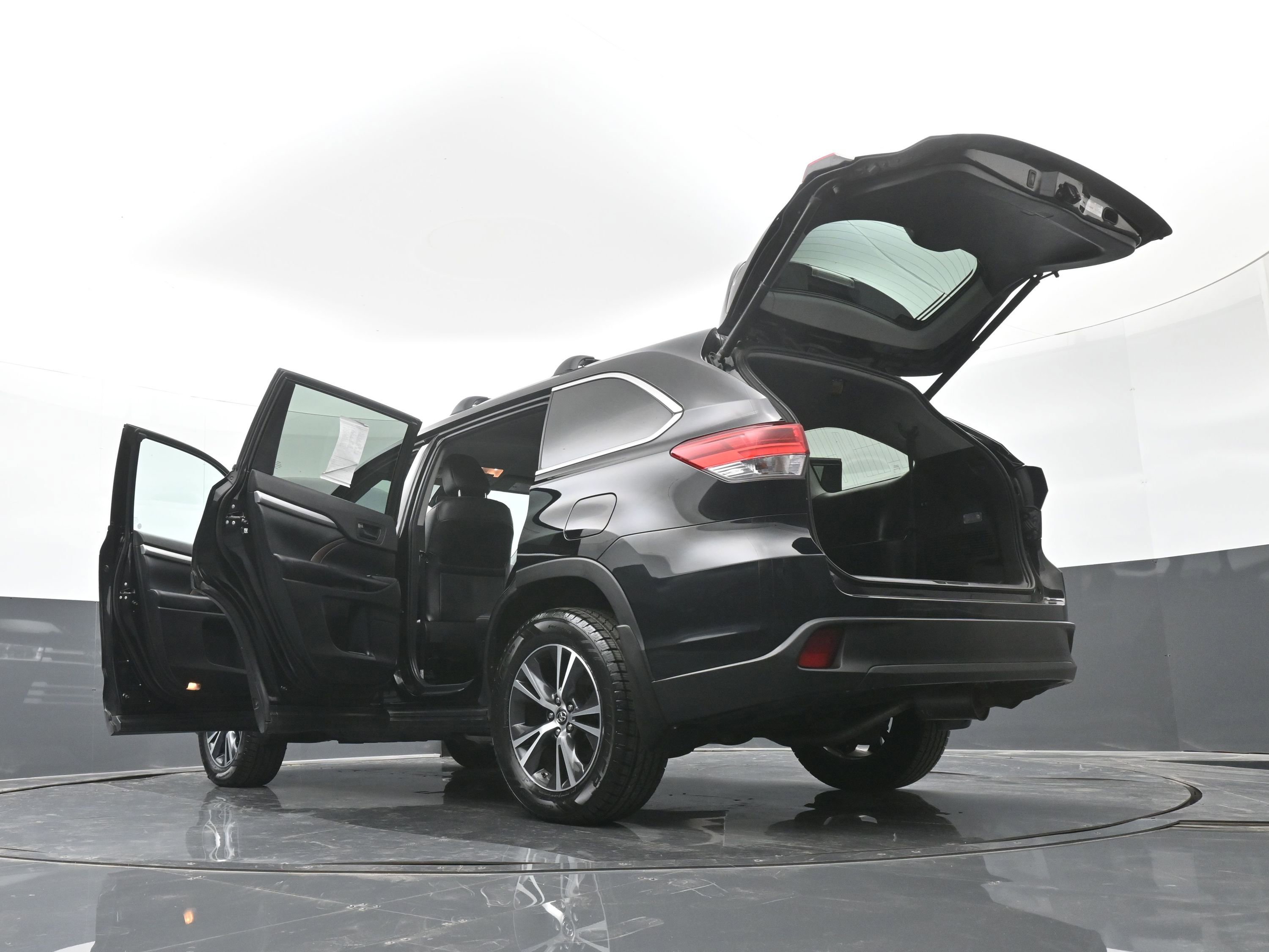 Used 2019 Toyota Highlander Plus image 50