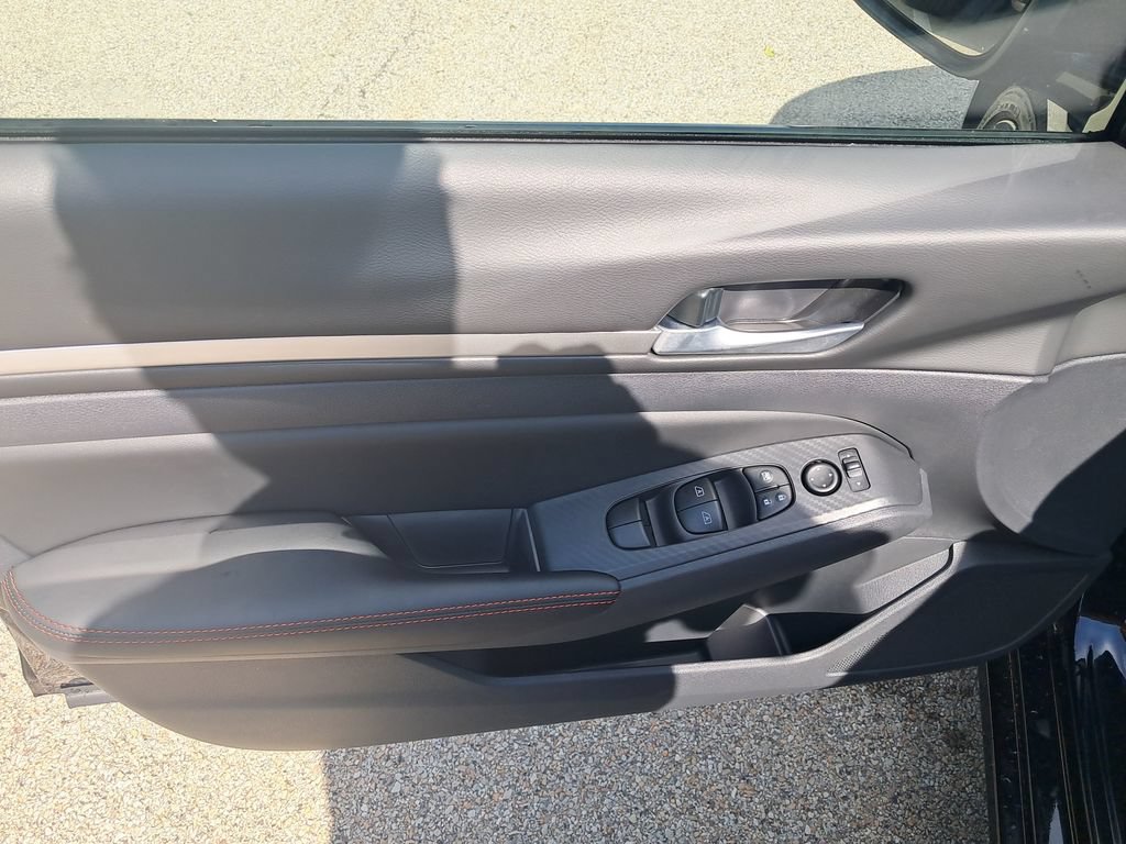 New 2026 Nissan Altima 2.5 SR w/ SR Midnight Edition Package FWD image 11