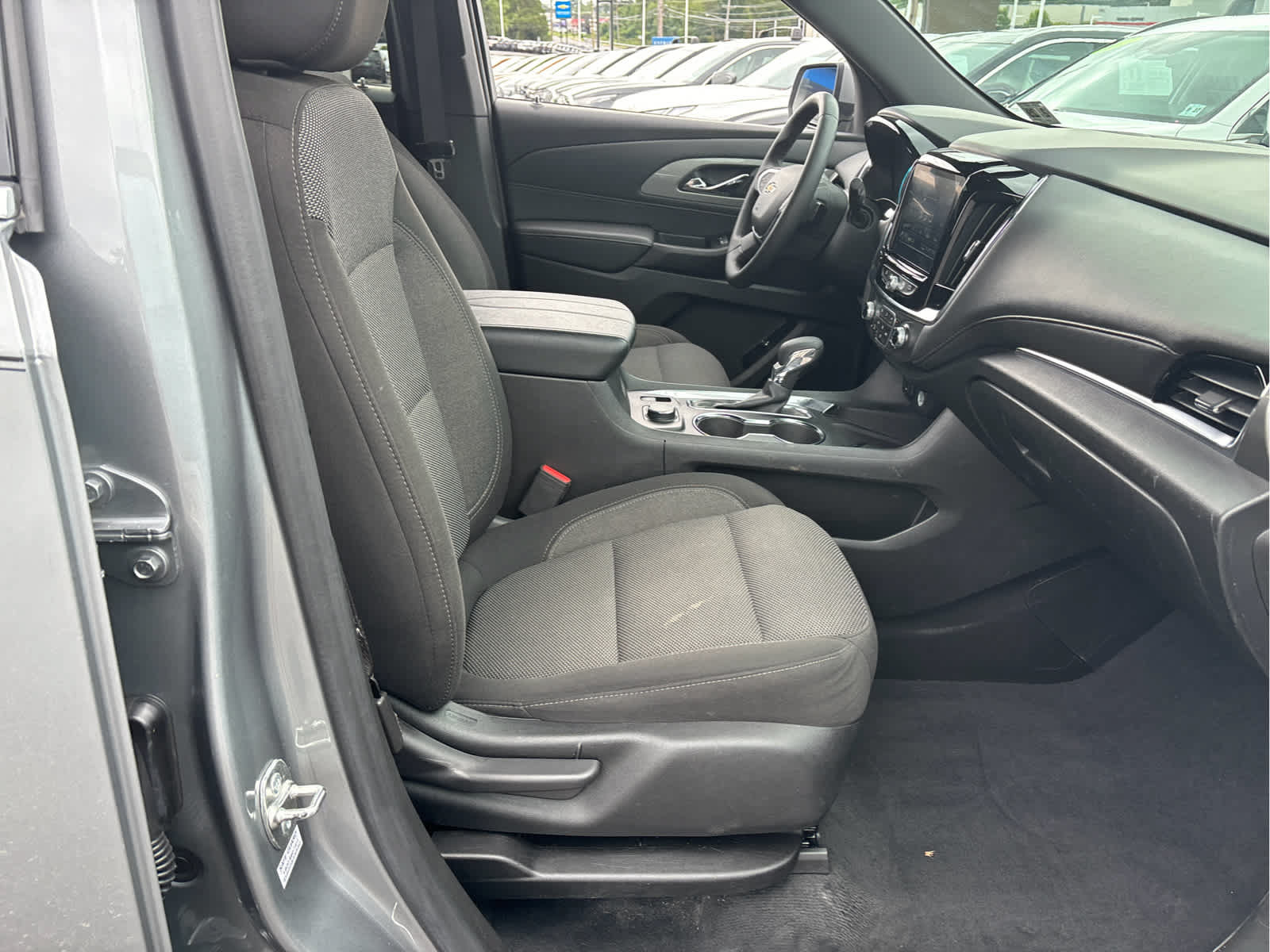 Certified 2024 Chevrolet Traverse LT FWD image 23