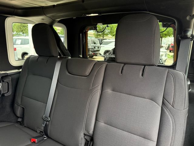 Used 2023 Jeep Wrangler Unlimited Sport AWD/4WD image 27