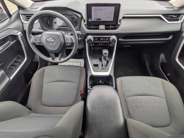 Used 2025 Toyota RAV4 XLE AWD/4WD image 15
