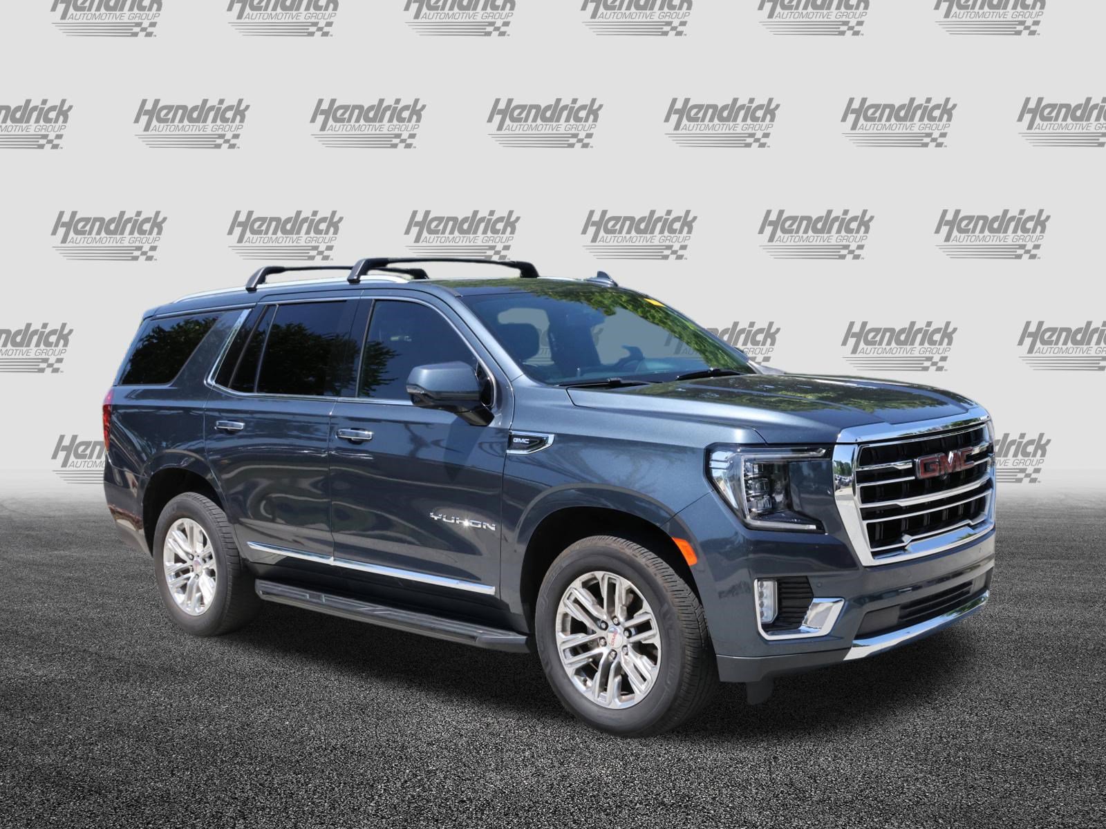 Used 2021 GMC Yukon SLT w/ SLT Luxury Plus Package AWD/4WD image 2