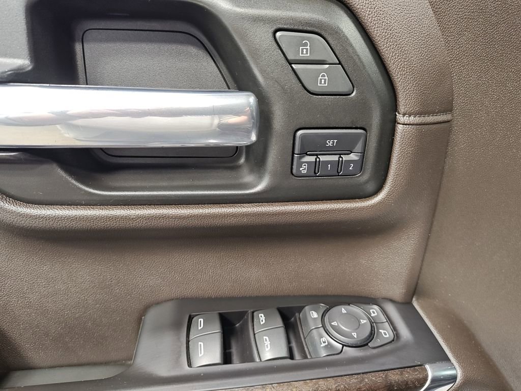 Used 2019 GMC Sierra 1500 Denali w/ Driver Alert Package II AWD/4WD image 17