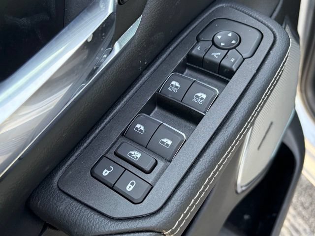 New 2026 RAM 1500 Laramie AWD/4WD image 13