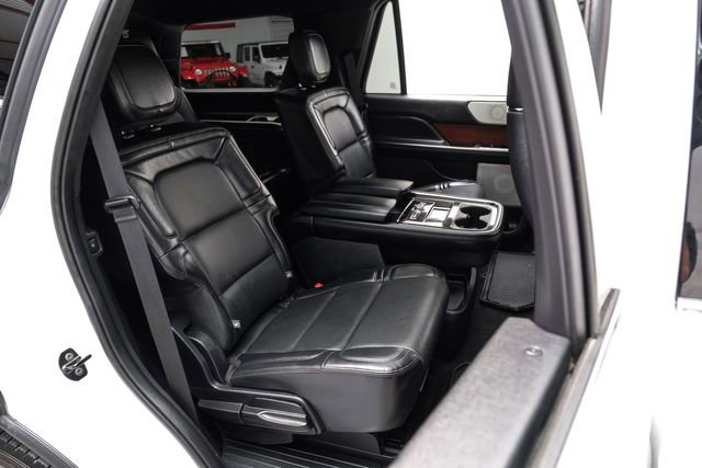 Used 2021 Lincoln Navigator Reserve w/ Luxury Package image 41