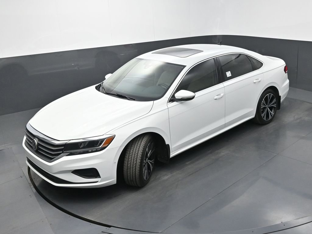 Used 2020 Volkswagen Passat 2.0T SEL image 32