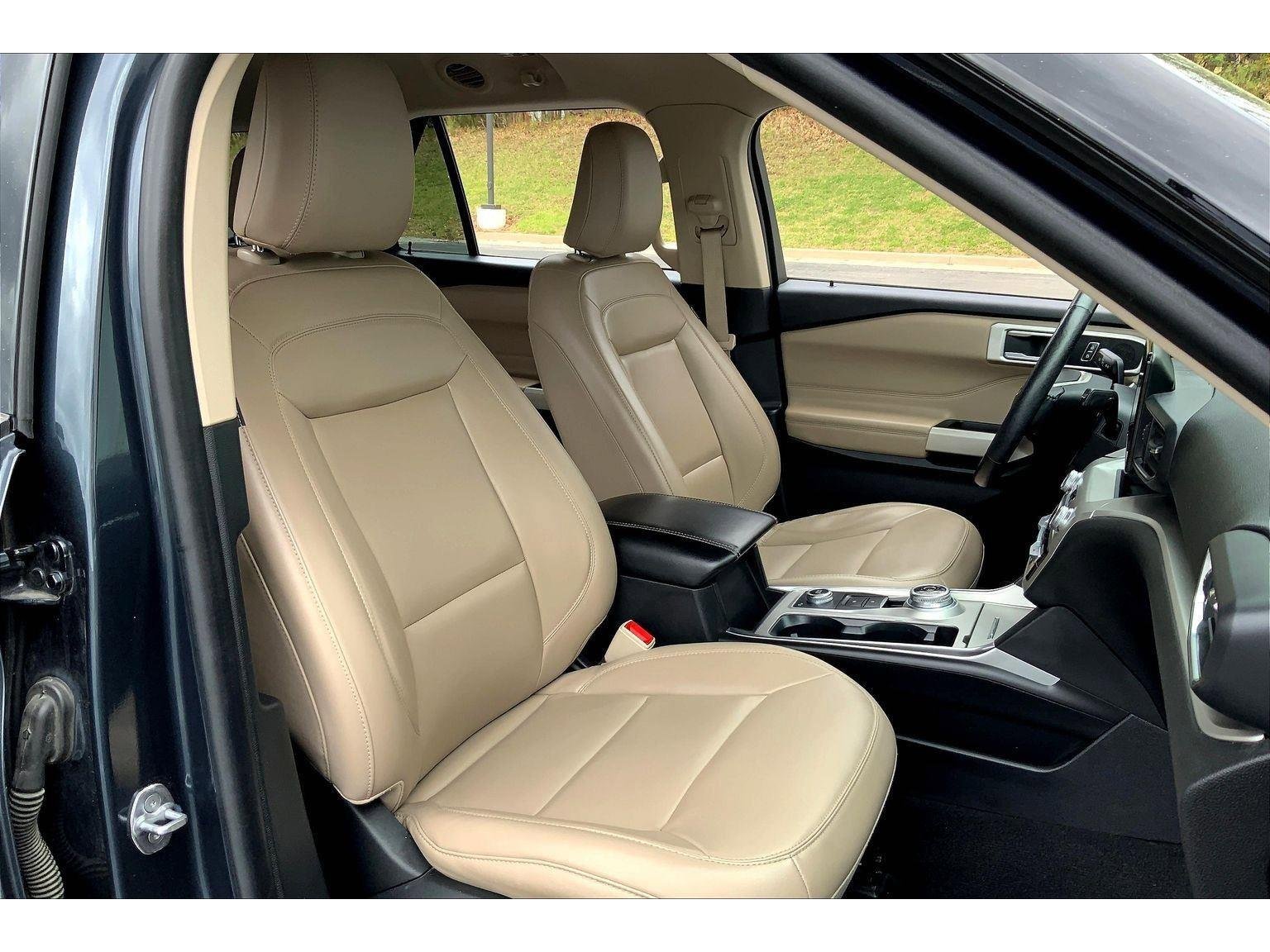 Used 2022 Ford Explorer XLT w/ Equipment Group 202A image 7