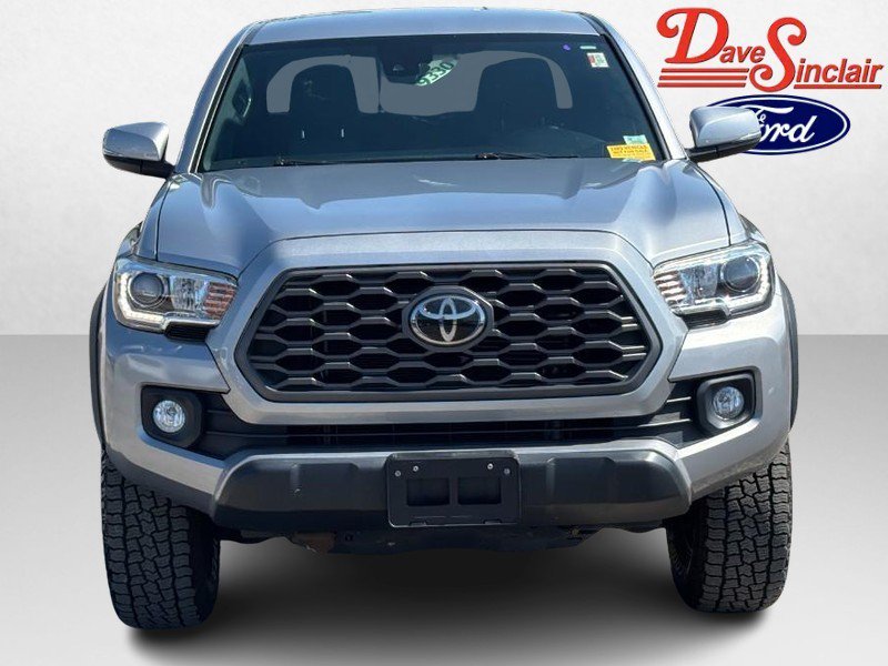 Used 2020 Toyota Tacoma TRD Off-Road AWD/4WD image 2