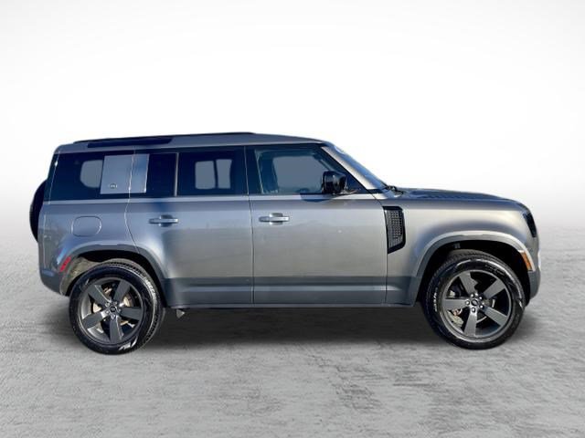 Used 2022 Land Rover Defender 110 S image 4