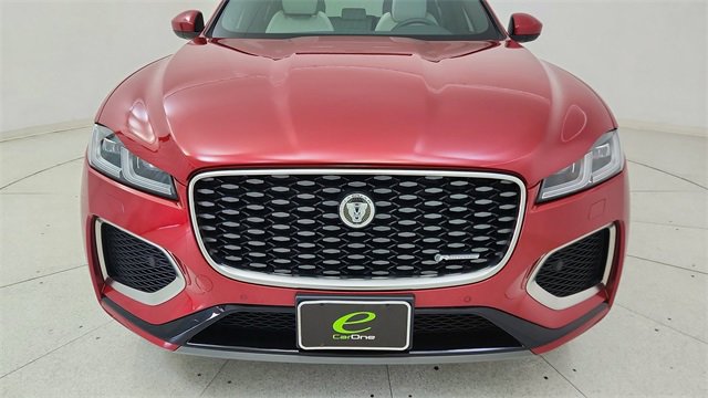 Used 2025 Jaguar F-PACE R-Dynamic S image 8