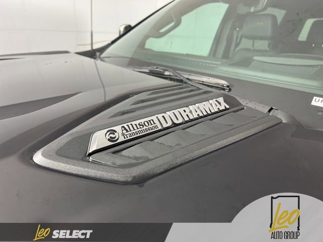 Used 2024 Chevrolet Silverado 3500 High Country w/ Technology Package AWD/4WD image 5