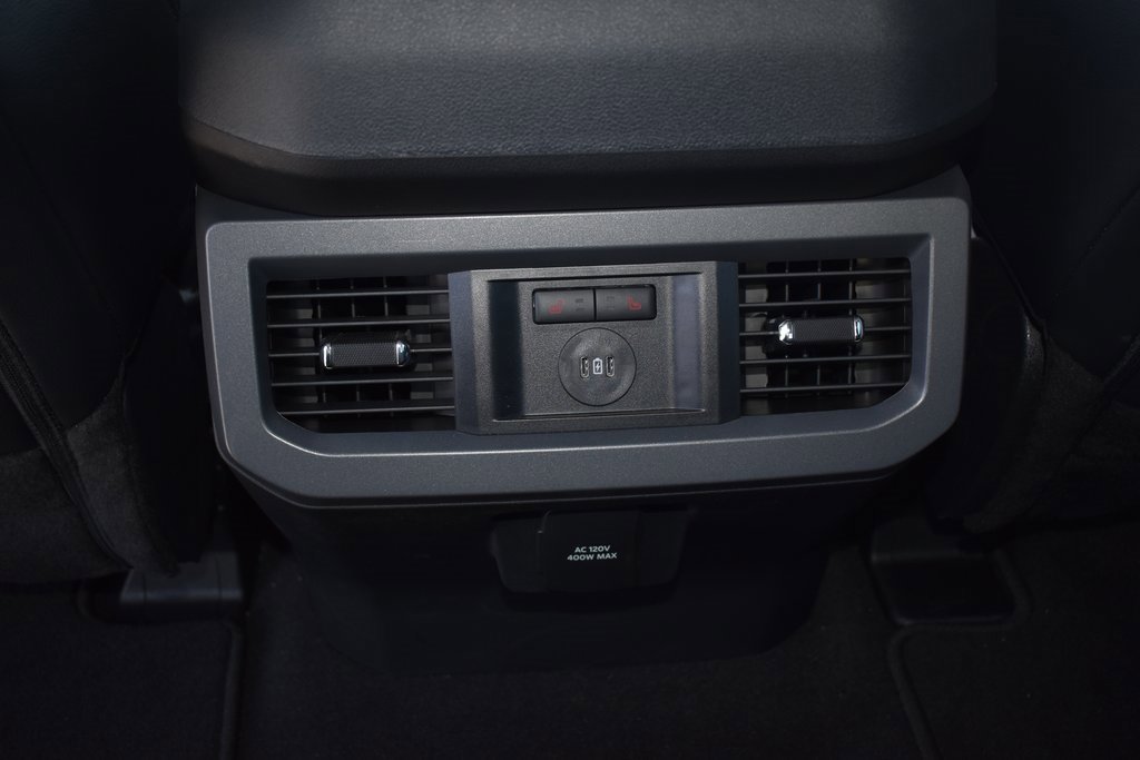 Used 2025 Ford F350 Lariat image 18