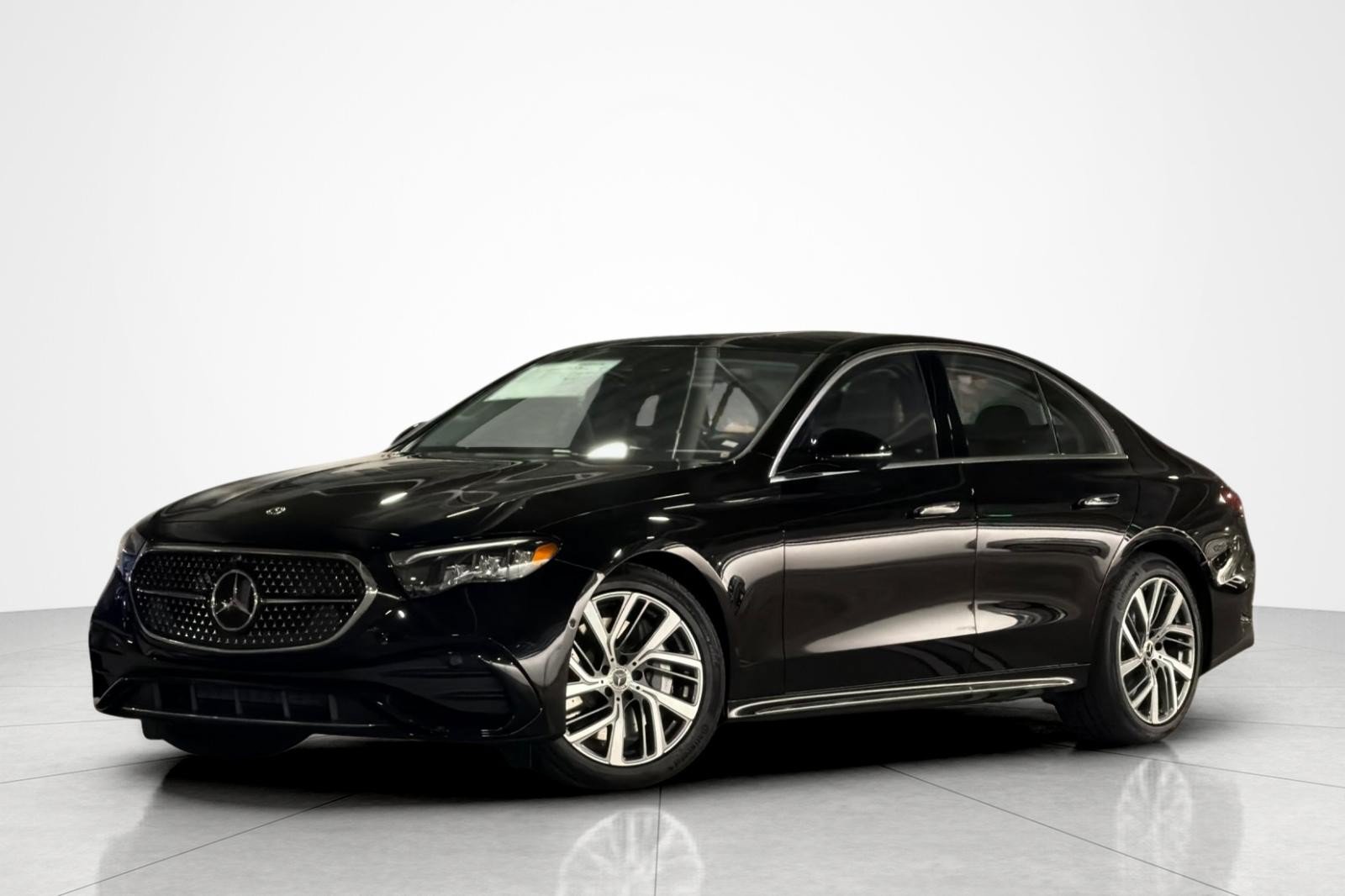 New 2027 Mercedes-Benz E 450 4MATIC Sedan image 1