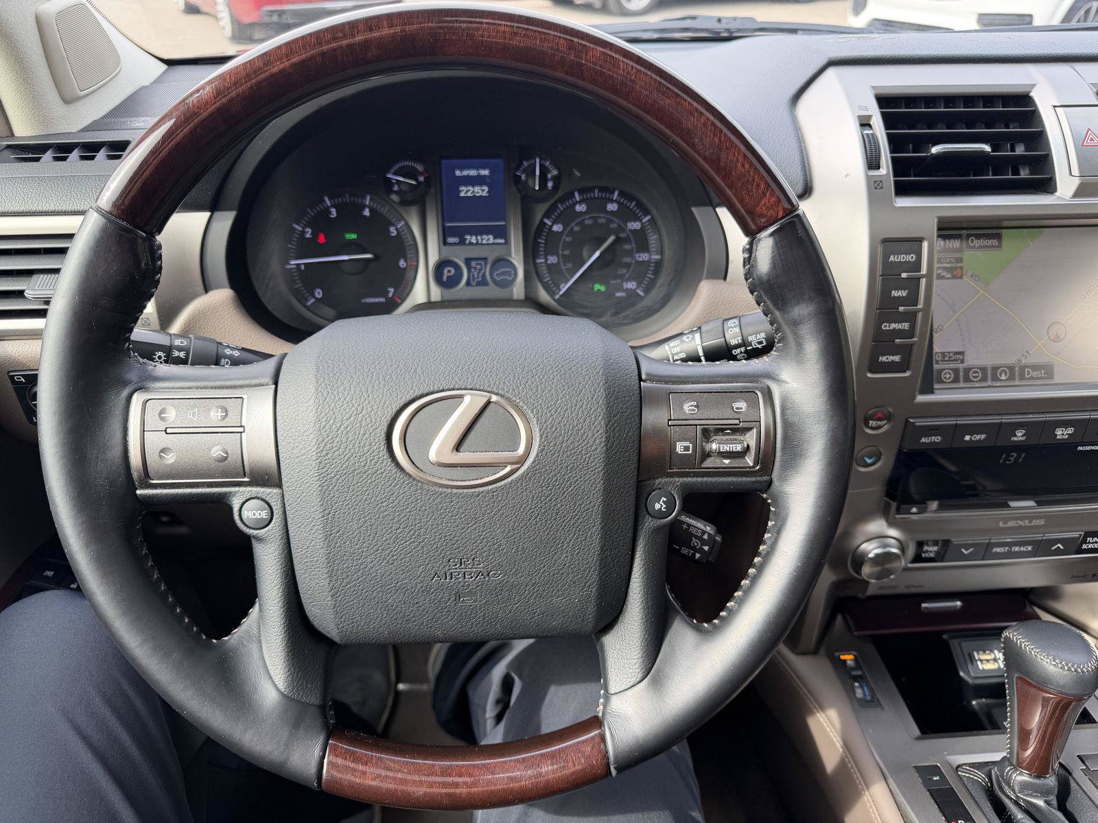 Used 2019 Lexus GX 460 Premium AWD/4WD image 12
