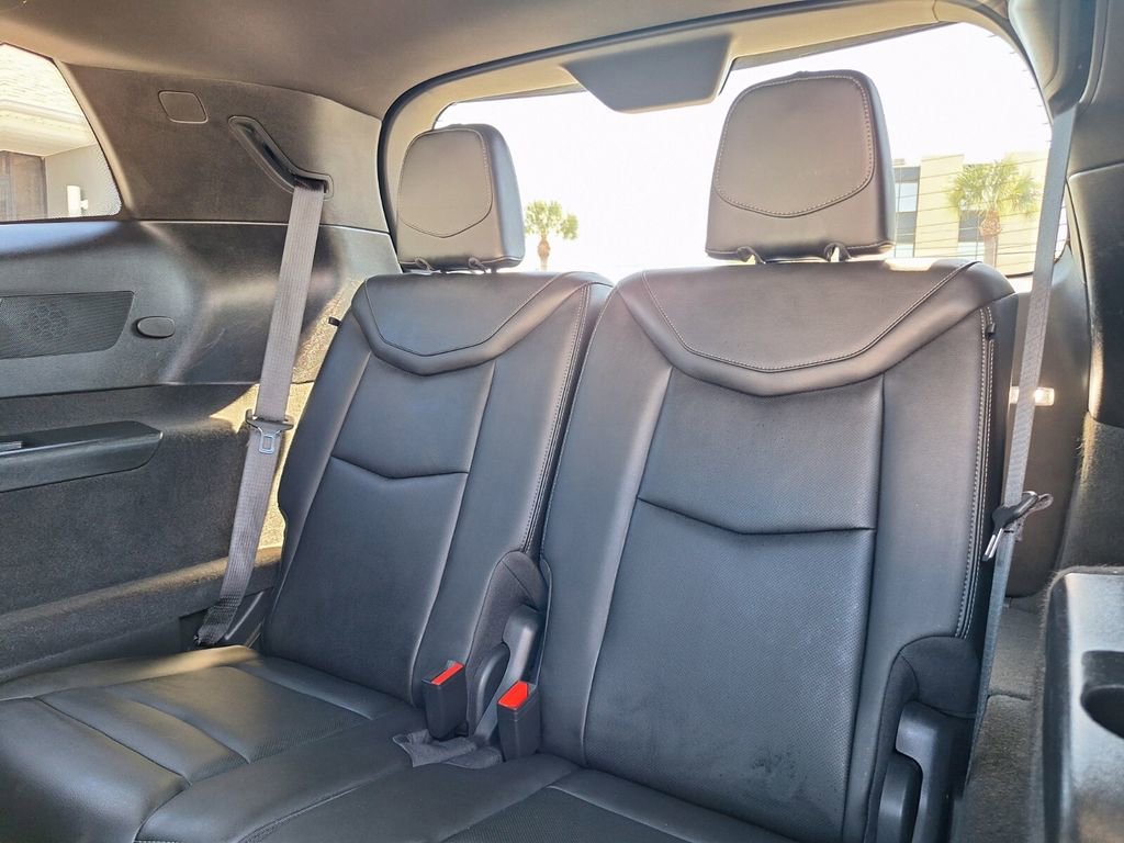 Used 2024 Cadillac XT6 Premium Luxury image 11