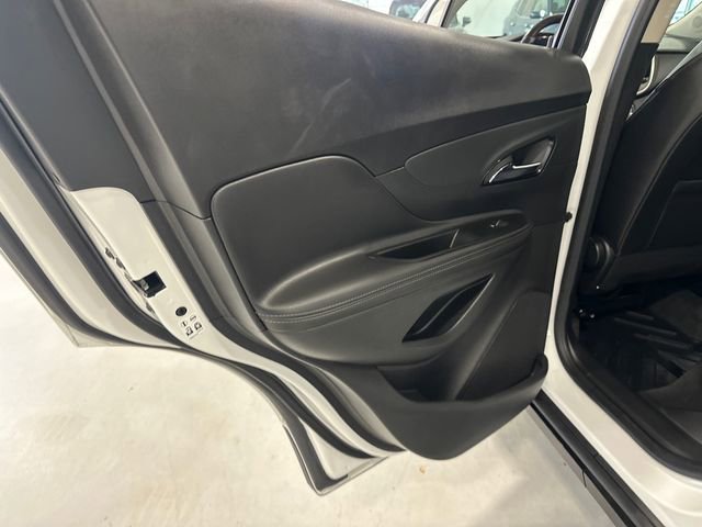 Certified 2022 Buick Encore Preferred w/ Safety Package image 29