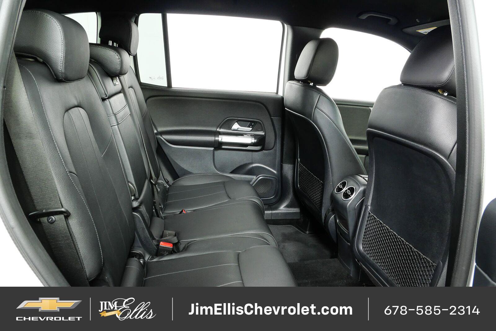 Used 2022 Mercedes-Benz GLB 250 w/ Premium Package Lite image 20