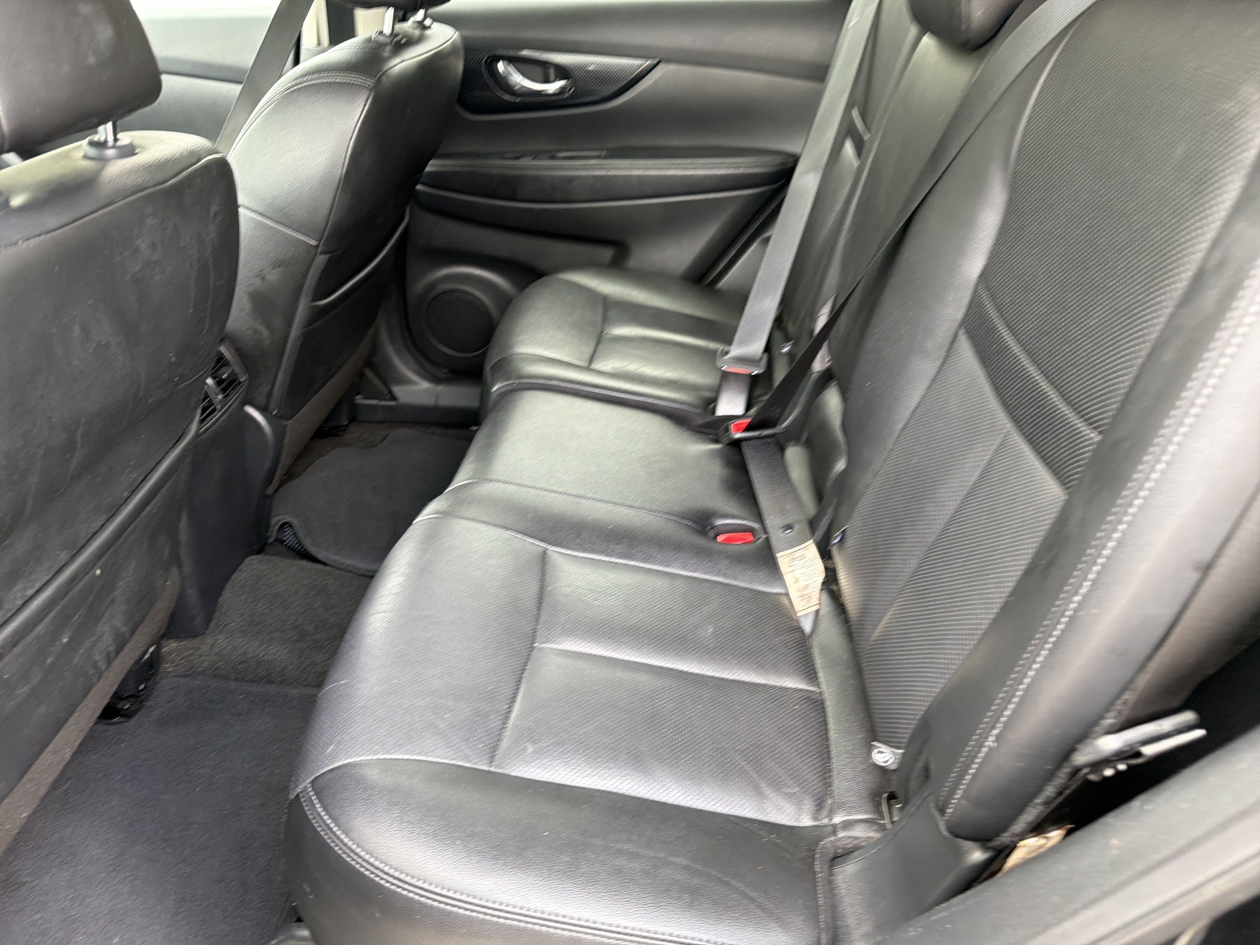 Used 2019 Nissan Rogue SL FWD image 25