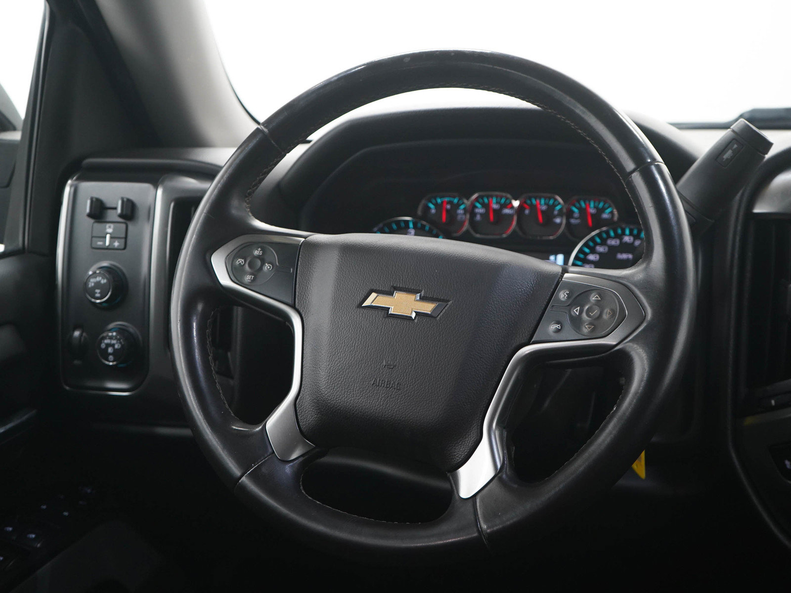 Used 2017 Chevrolet Silverado 1500 LT w/ All Star Edition AWD/4WD image 17