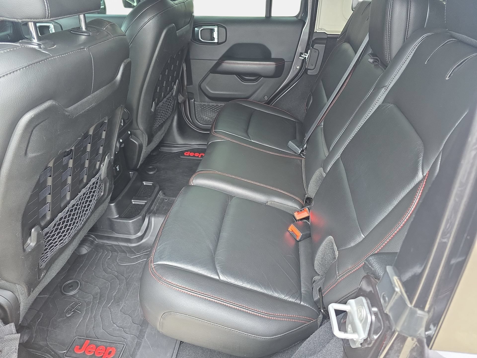 Used 2018 Jeep Wrangler Unlimited Rubicon AWD/4WD image 13