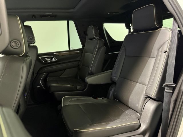 Used 2021 Chevrolet Tahoe Premier w/ Premium Package AWD/4WD image 28