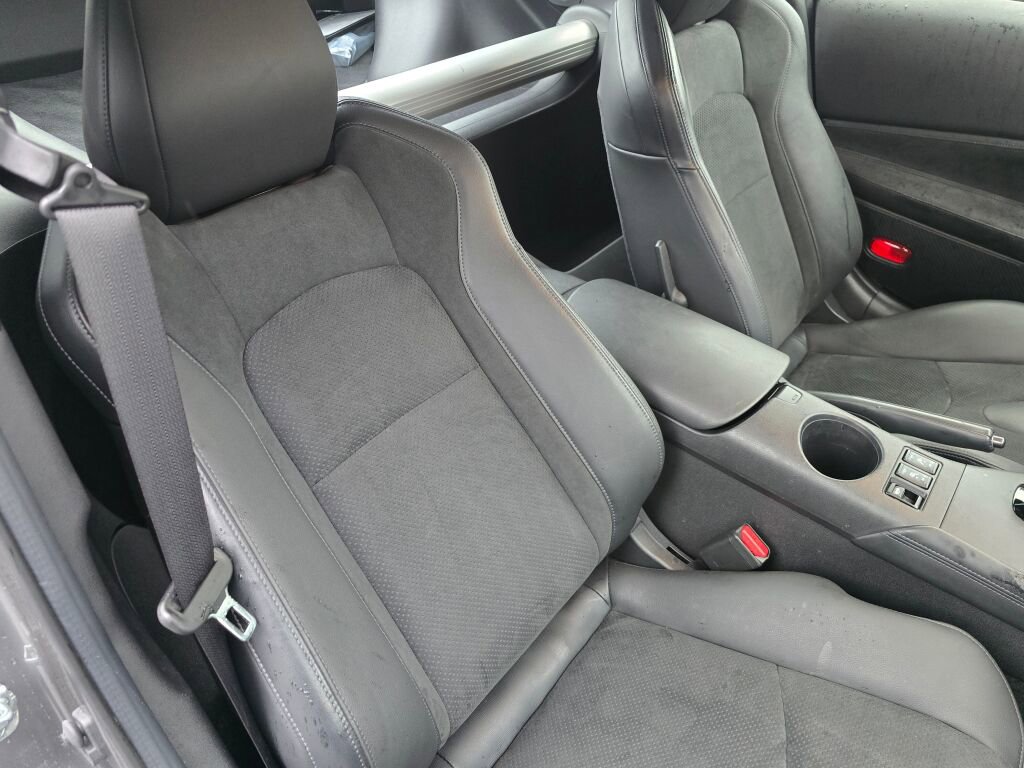 Used 2024 Nissan Z Performance w/ Floor Mat Package image 13
