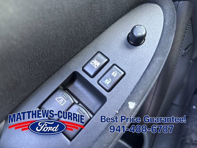 Used 2010 Nissan 370Z Touring RWD image 21