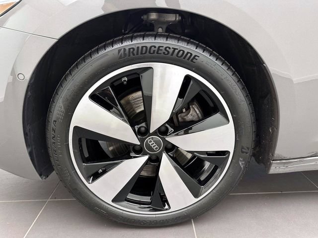 Used 2025 Audi A5 2.0T Premium w/ Convenience Package AWD/4WD image 8