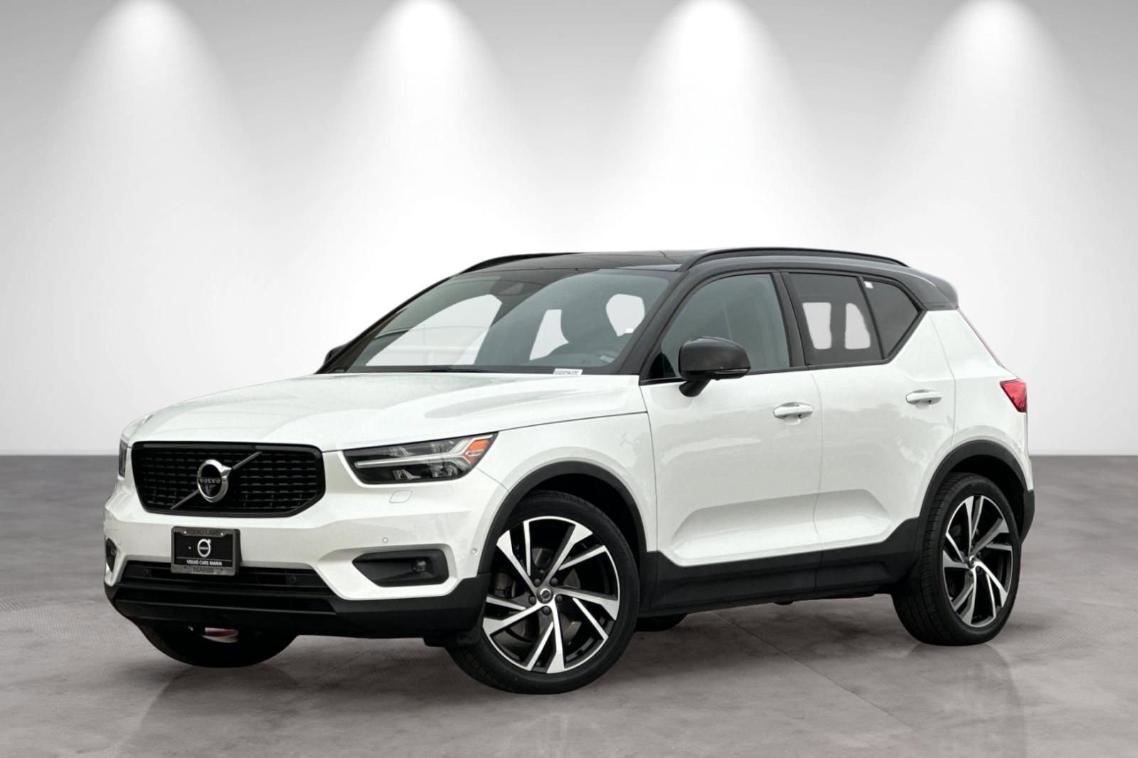 Used 2019 Volvo XC40 T4 R-Design