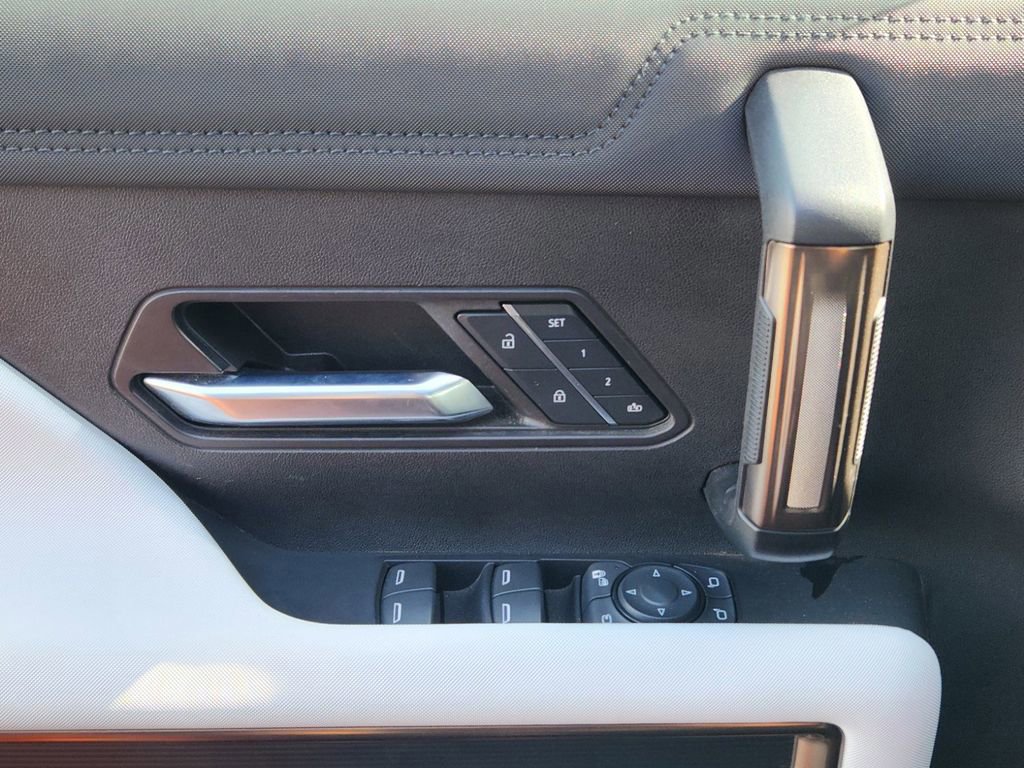 New 2024 GMC Hummer EV 2X w/ Extreme Off-Road Package image 15