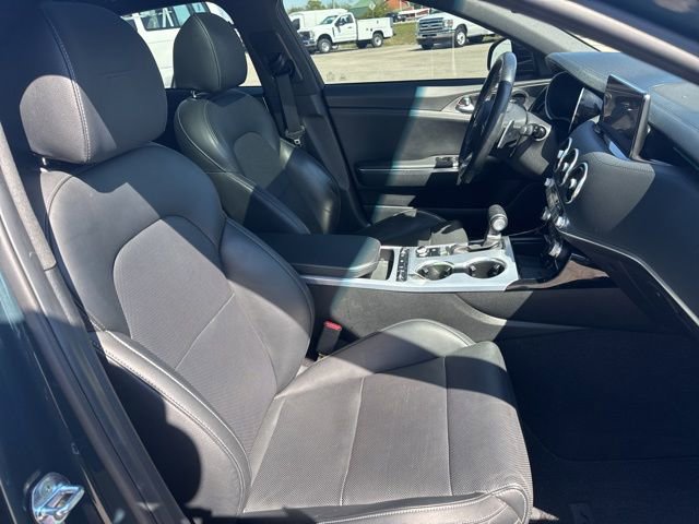 Used 2022 Kia Stinger GT1 image 18