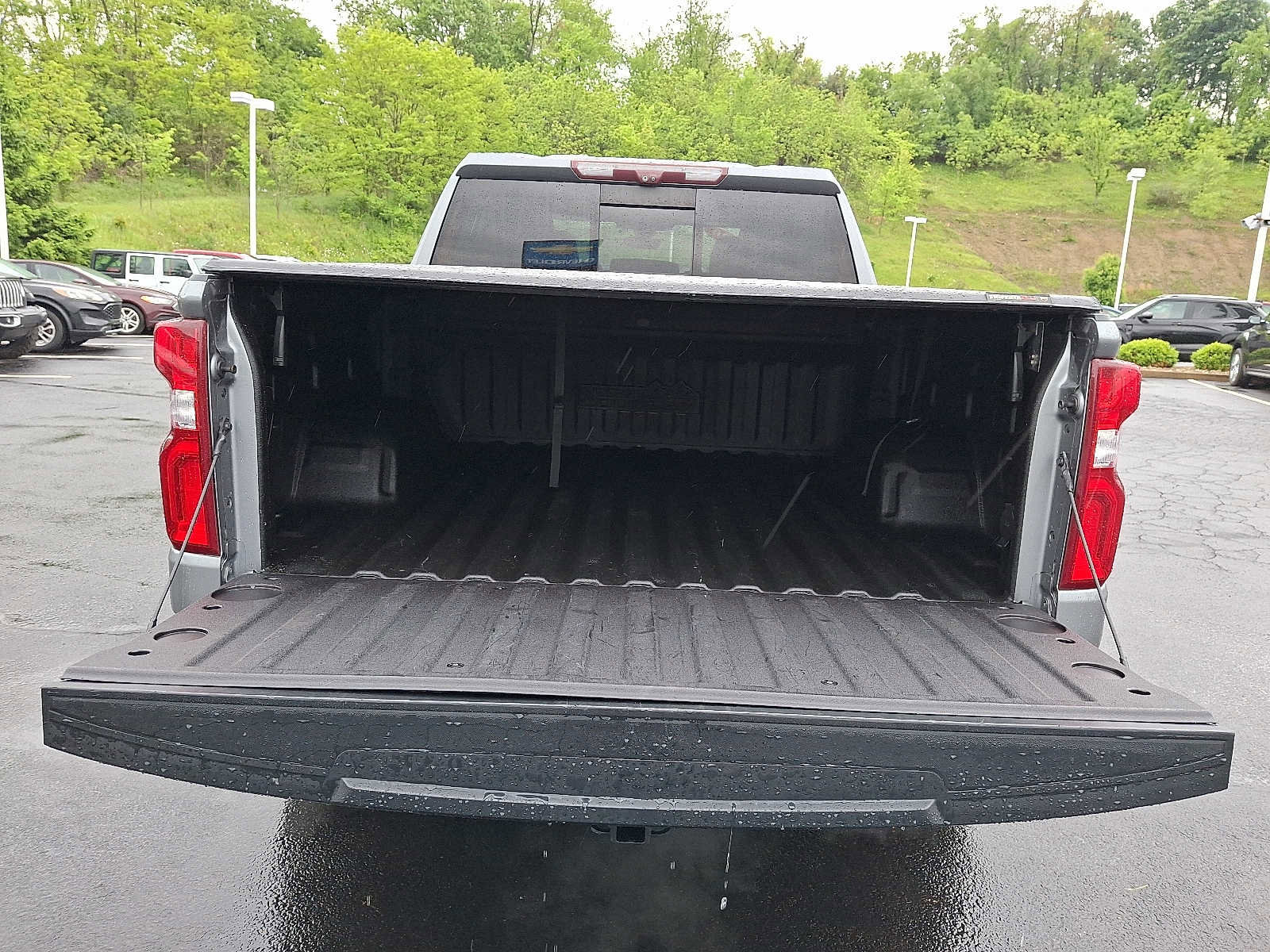 Used 2020 Chevrolet Silverado 1500 High Country w/ Technology Package AWD/4WD image 29