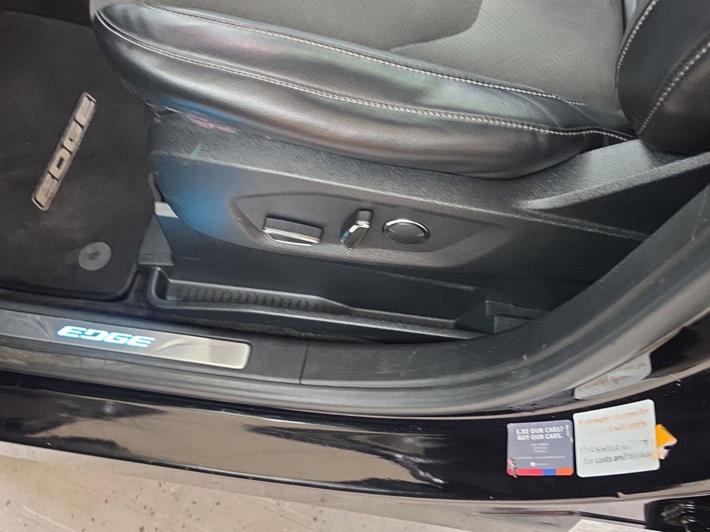 Used 2018 Ford Edge Sport w/ Technology Package AWD/4WD image 14