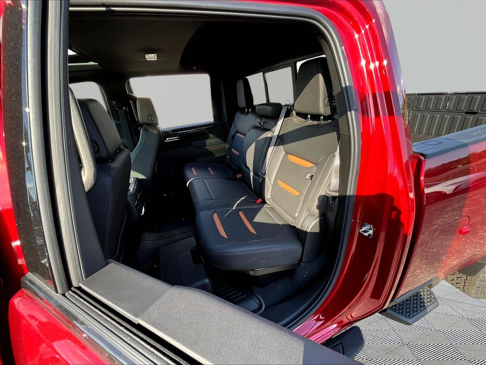 New 2026 GMC Sierra 3500 AT4 w/ AT4 Premium Plus Package AWD/4WD image 18
