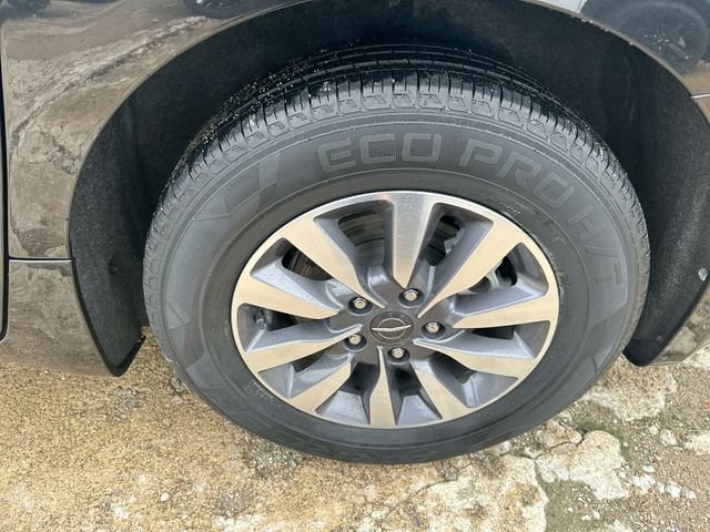 Used 2023 Chrysler Pacifica Touring-L FWD image 47