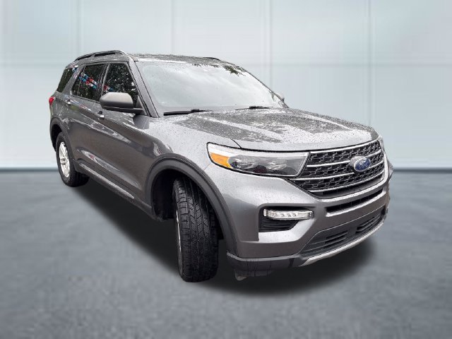 Used 2021 Ford Explorer XLT w/ Equipment Group 202A AWD/4WD image 5