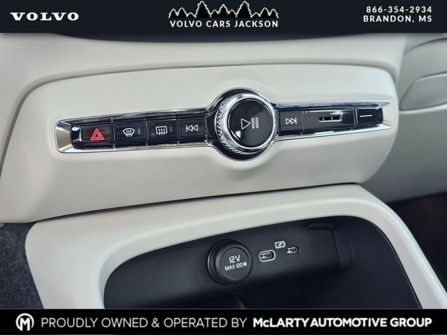 New 2026 Volvo XC40 B5 Ultra w/ Protection Package Premier image 21