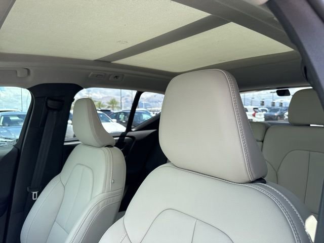 New 2026 Volvo XC40 B5 Plus w/ Climate Package AWD/4WD image 19