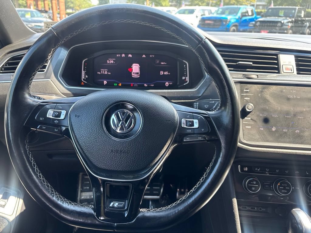 Used 2020 Volkswagen Tiguan SEL Premium R-Line w/ 3rd Row Seat Package AWD/4WD image 11
