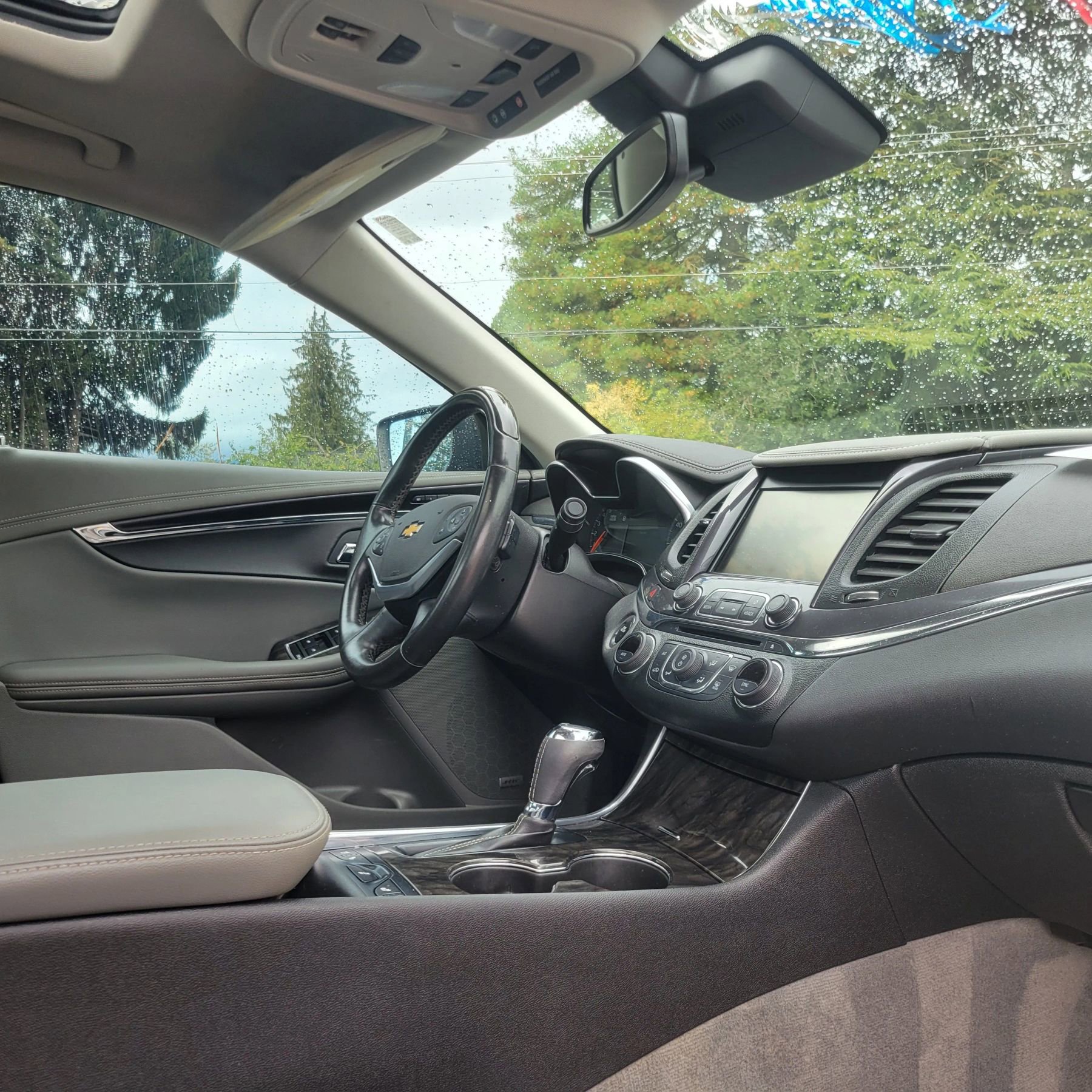 Used 2014 Chevrolet Impala LTZ image 16