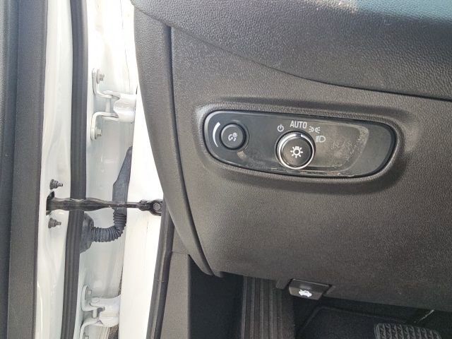 Used 2024 Chevrolet Equinox LS image 39