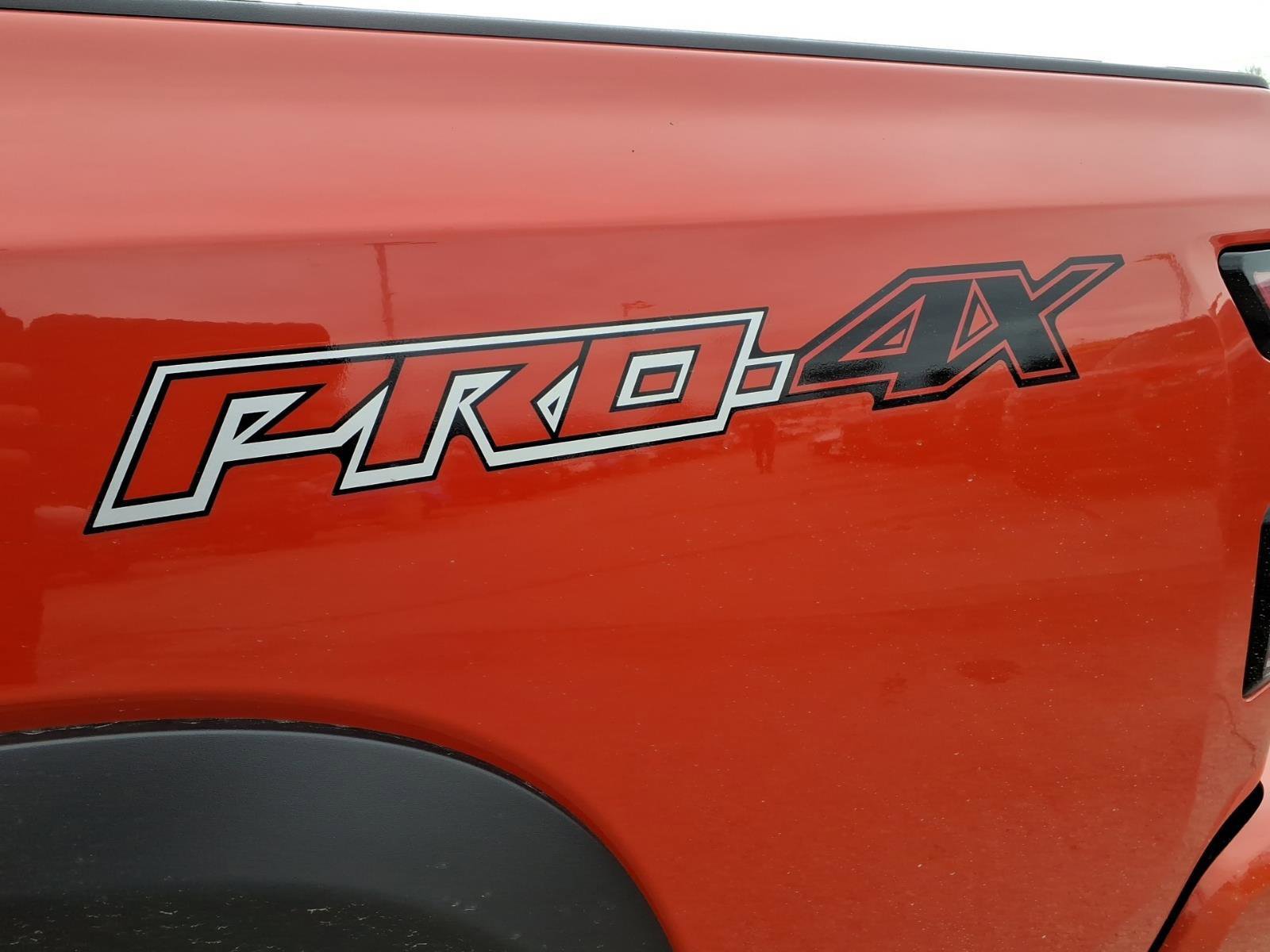 Used 2025 Nissan Frontier PRO-4X w/ Pro Convenience Package image 15