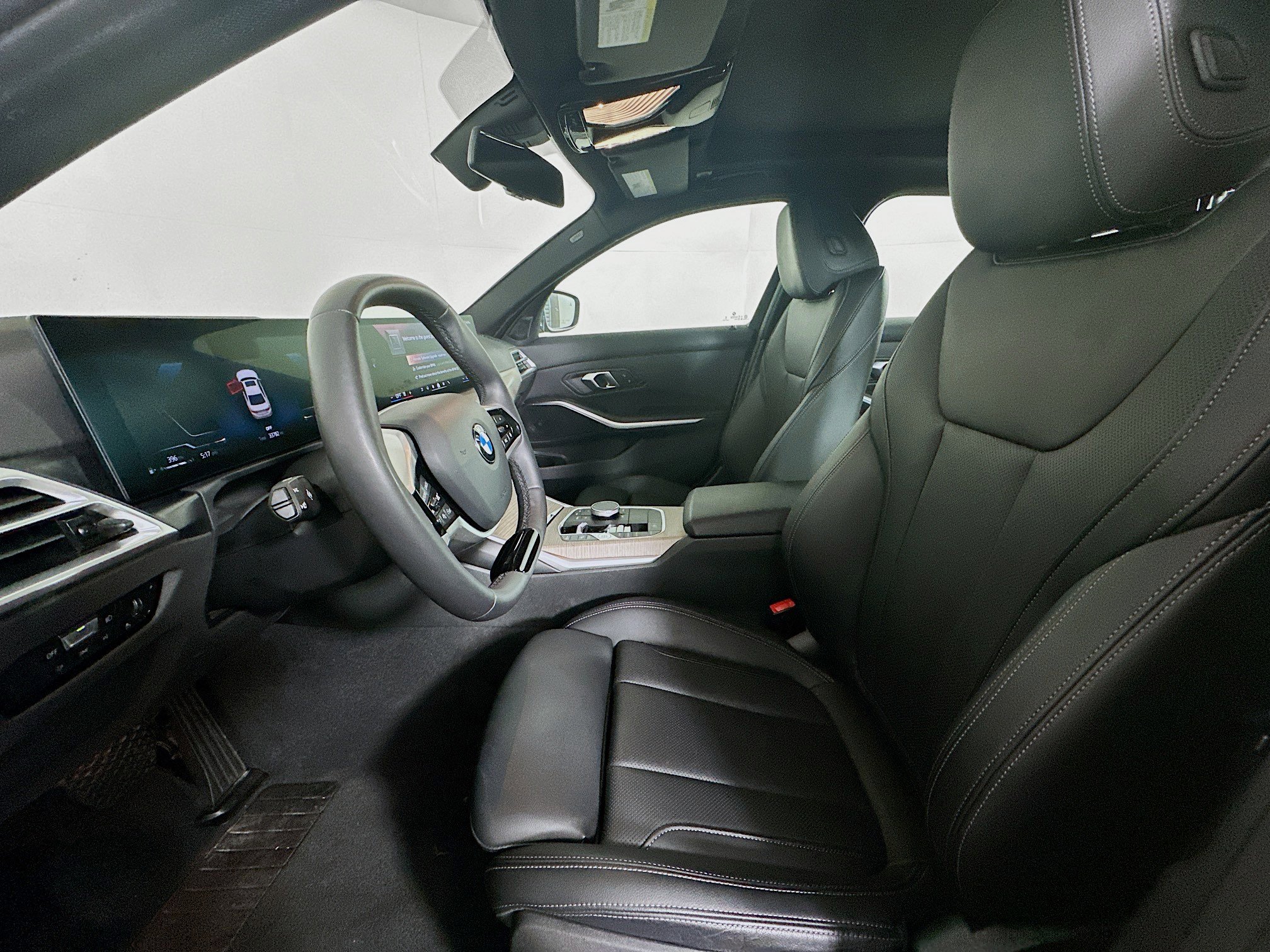 Used 2025 BMW 330i Sedan image 13