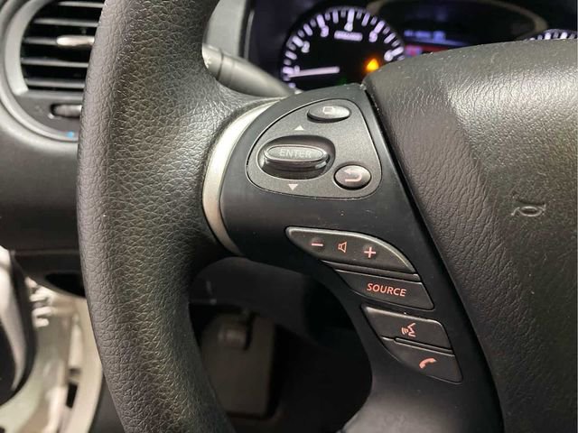 Used 2018 Nissan Pathfinder S image 13