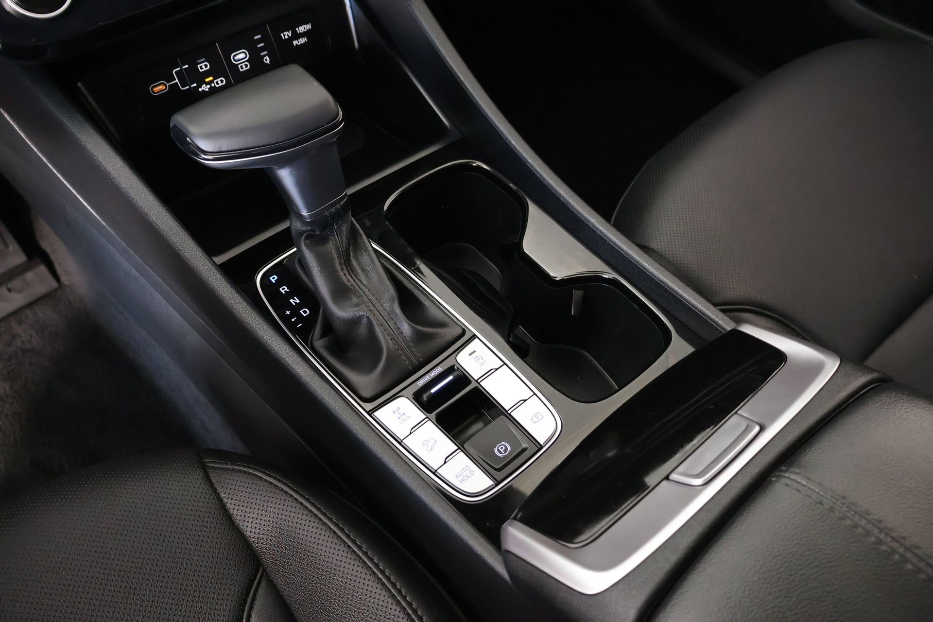 Certified 2025 Hyundai Tucson SEL image 9