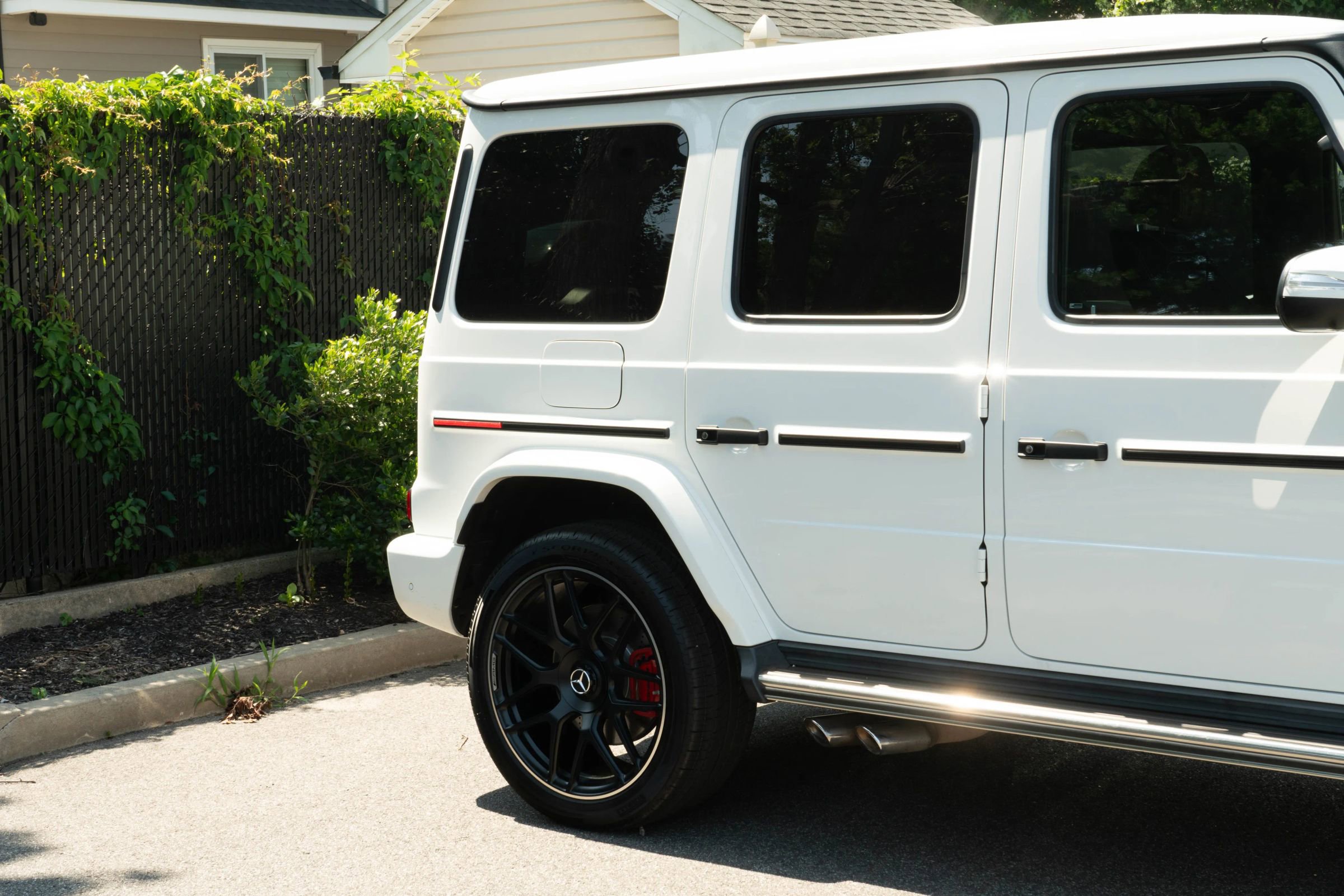 Used 2021 Mercedes-Benz G 63 AMG 4MATIC w/ G Manufaktur Interior Package image 28