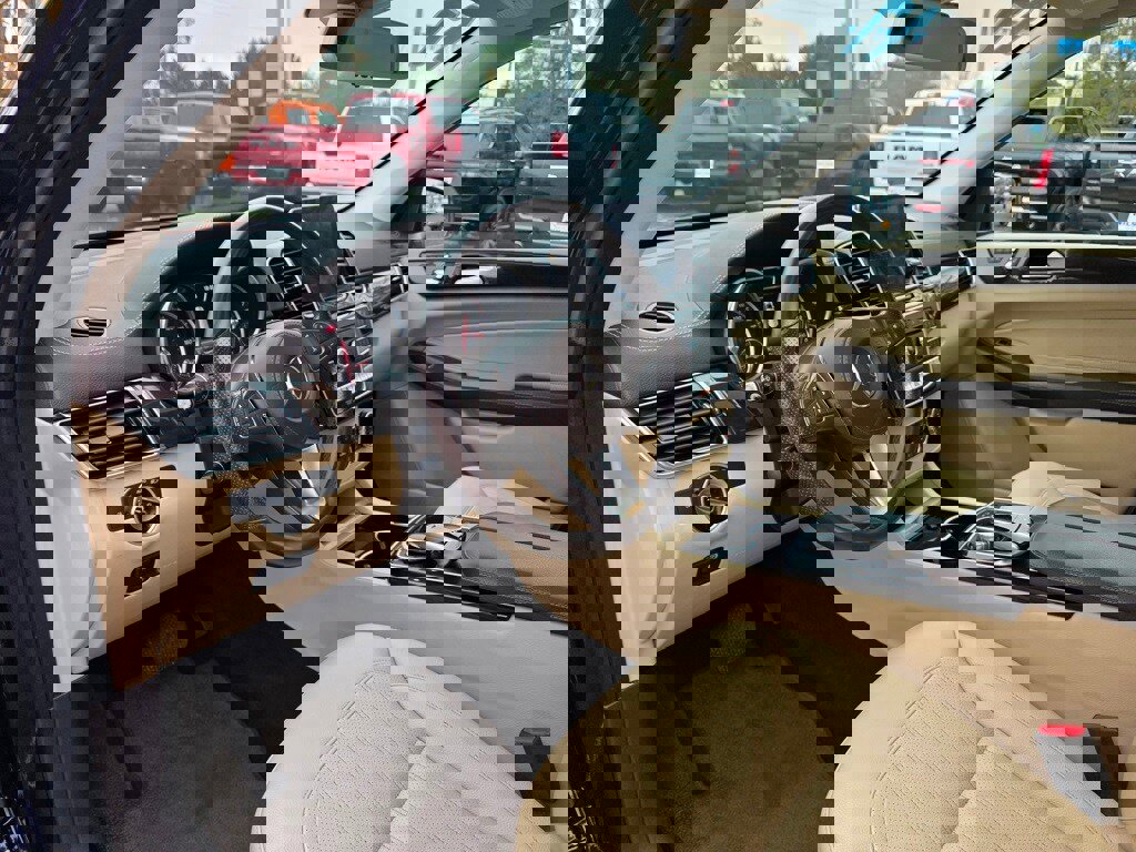 Used 2017 Mercedes-Benz GLS 450 4MATIC image 11